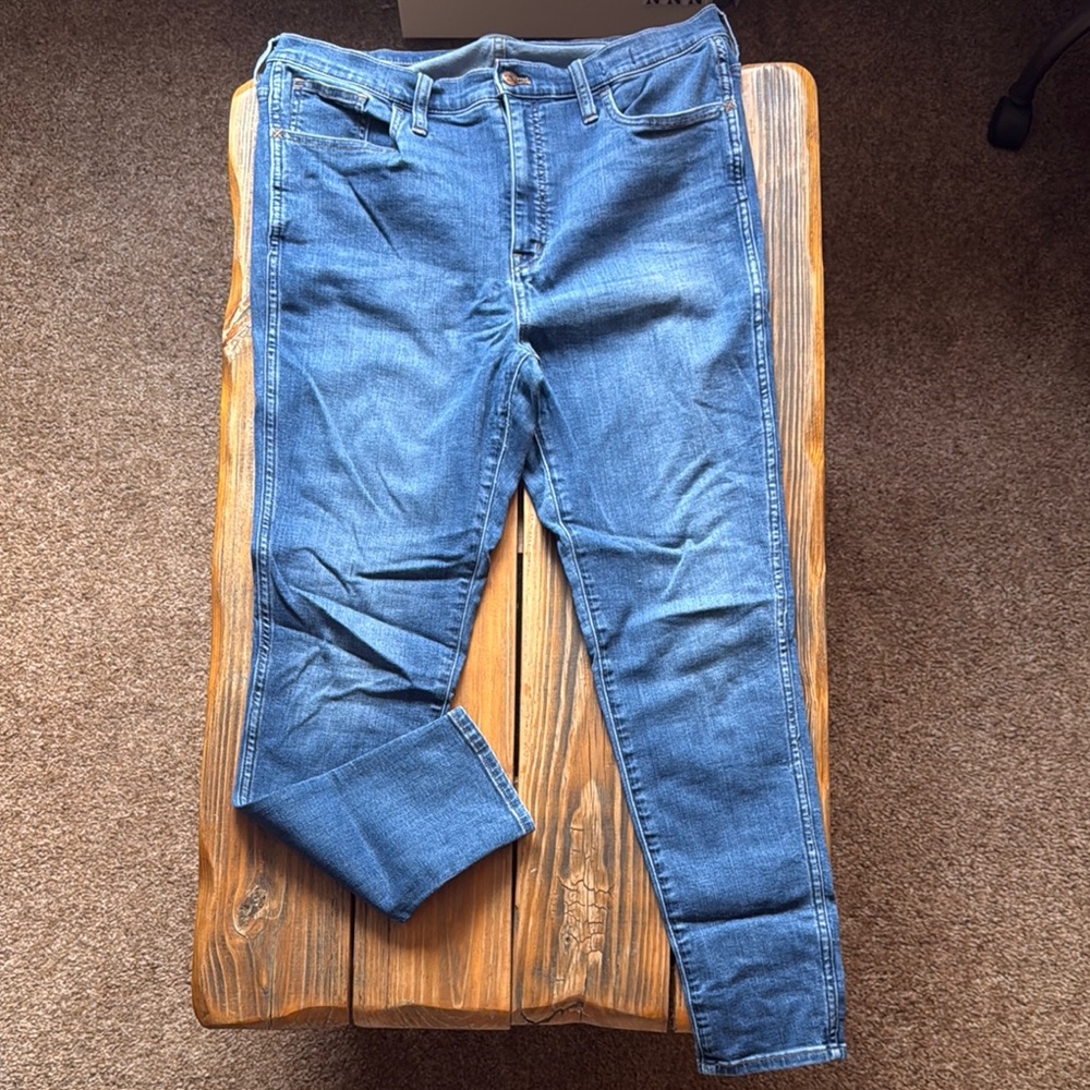 Madewell 10” High Rise Roadtripper Jeans Size 32